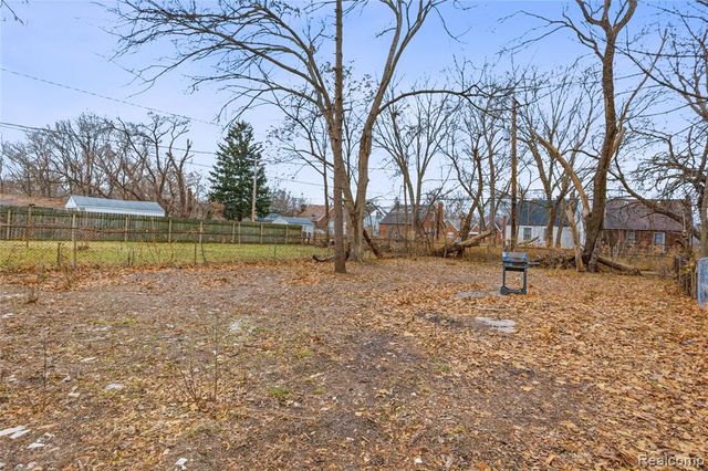 11391 Saint Marys Street, Detroit, MI 48227