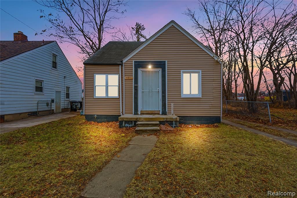 11391 Saint Marys Street, Detroit, MI 48227