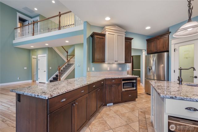 547 Lone Oak Road, Longview, WA 98632