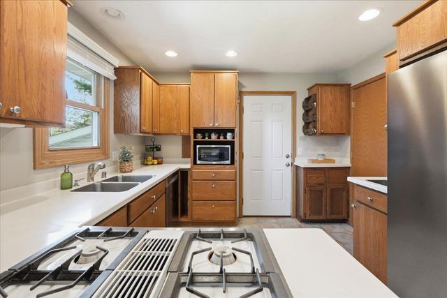 118 Violet Circle, Madison, WI 53714