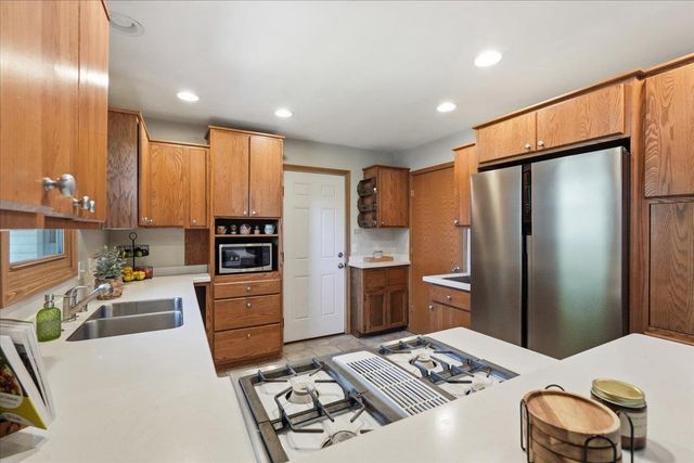 118 Violet Circle, Madison, WI 53714