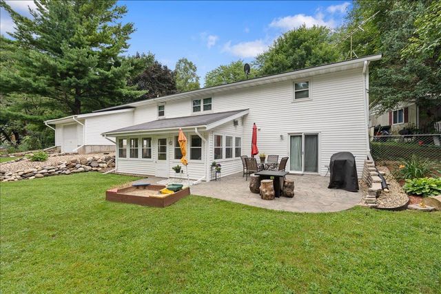 118 Violet Circle, Madison, WI 53714
