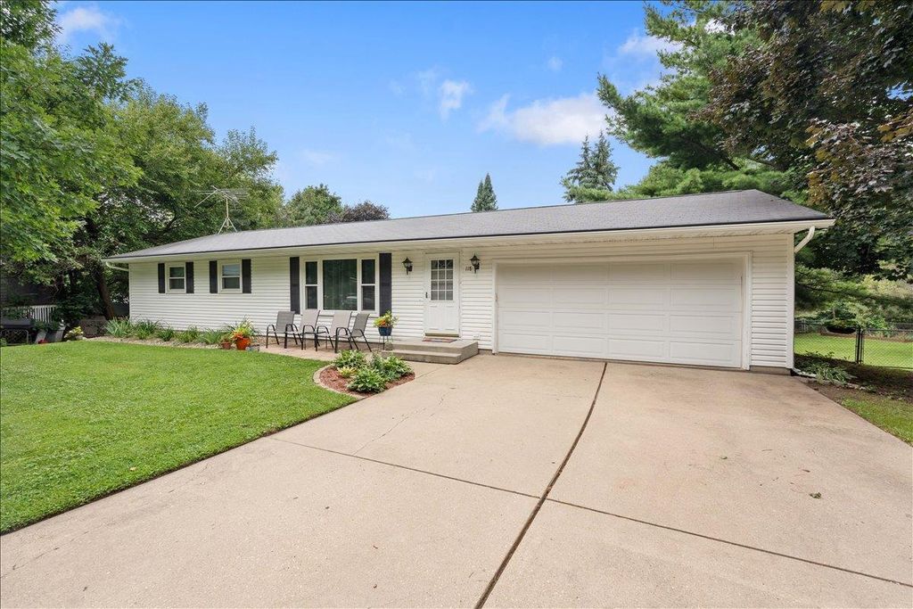 118 Violet Circle, Madison, WI 53714