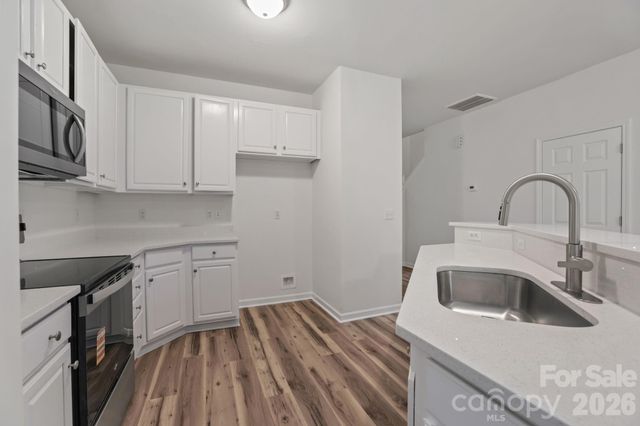 8738 Twined Creek Lane, Charlotte, NC 28227