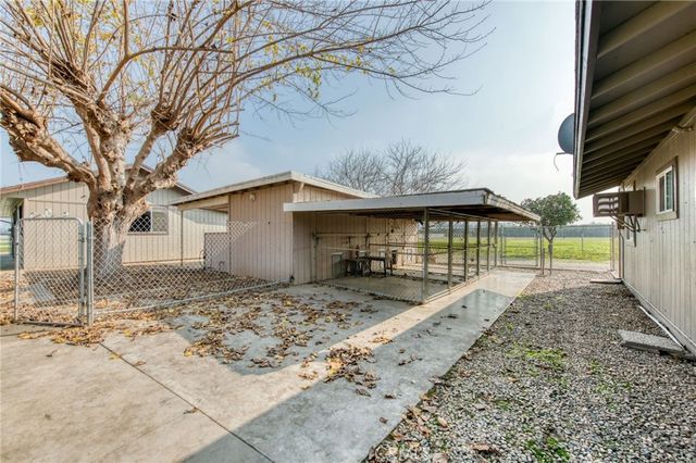 17281 E Belmont, Sanger, CA 93657