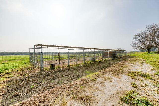 17281 E Belmont, Sanger, CA 93657