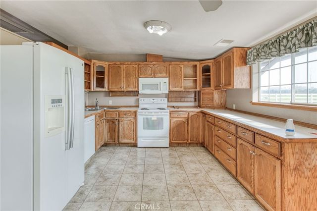 17281 E Belmont, Sanger, CA 93657