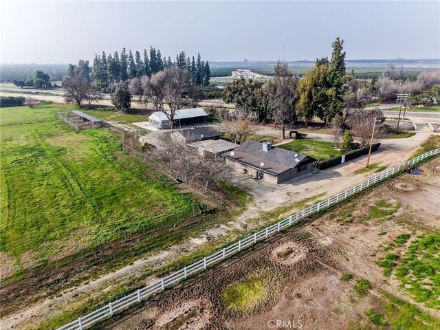 17281 E Belmont, Sanger, CA 93657