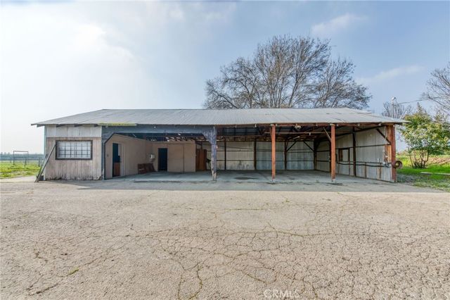 17281 E Belmont, Sanger, CA 93657