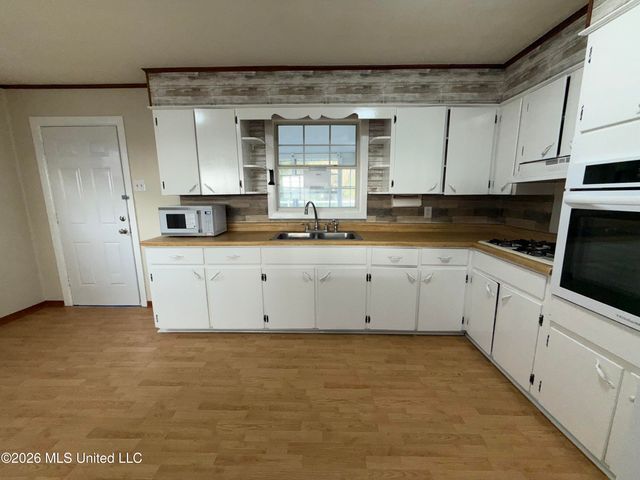 1221 42nd Avenue, Gulfport, MS 39501