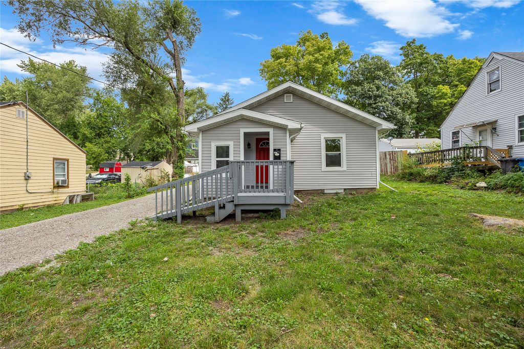 1423 Euclid Avenue, Des Moines, IA 50313