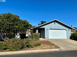 35 WILD WINDS St, Florence, OR 97439