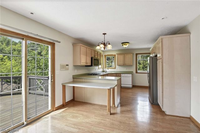 30111 Bonnie View Drive, Wickliffe, OH 44092