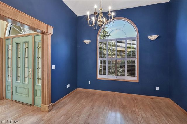 30111 Bonnie View Drive, Wickliffe, OH 44092
