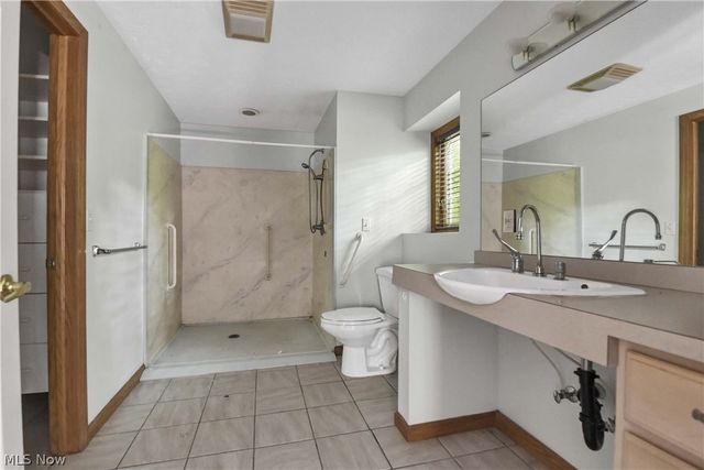 30111 Bonnie View Drive, Wickliffe, OH 44092