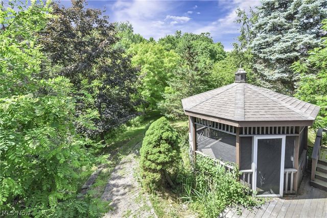 30111 Bonnie View Drive, Wickliffe, OH 44092
