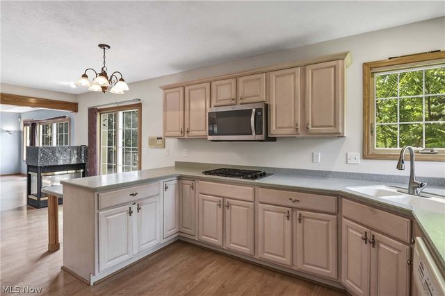 30111 Bonnie View Drive, Wickliffe, OH 44092