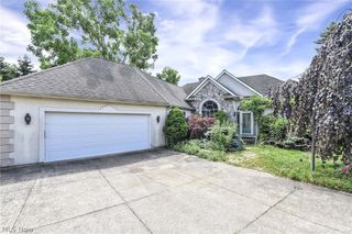 30111 Bonnie View Drive, Wickliffe, OH 44092