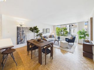 320 Lee St 303, Oakland, CA 94610