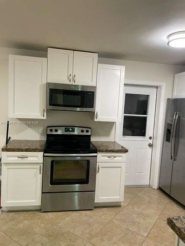 3700 NE 13th Ter 3700, Pompano Beach, FL 33064