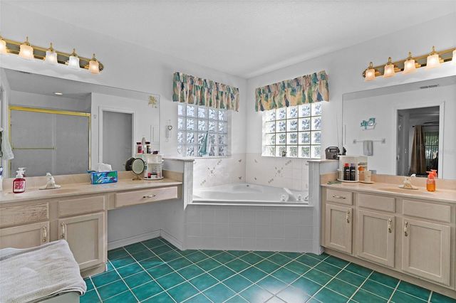 17566 SE 112TH AVENUE, Summerfield, FL 34491