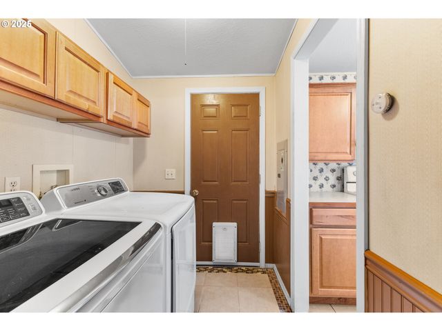 114 MARINO Dr, Coos Bay, OR 97420