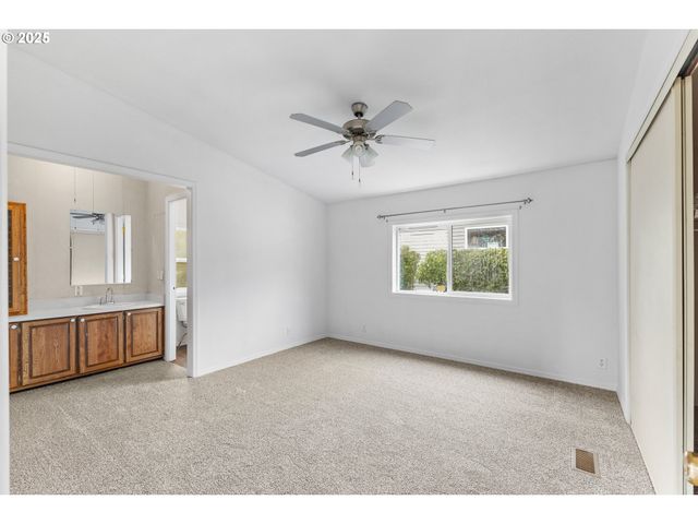 114 MARINO Dr, Coos Bay, OR 97420