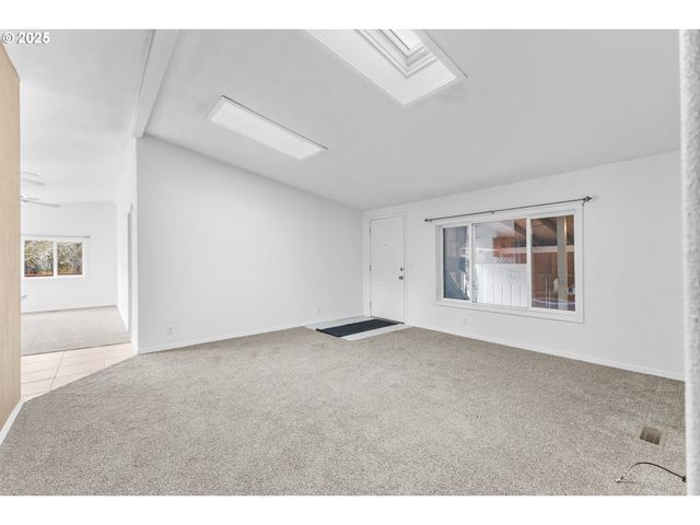 114 MARINO Dr, Coos Bay, OR 97420