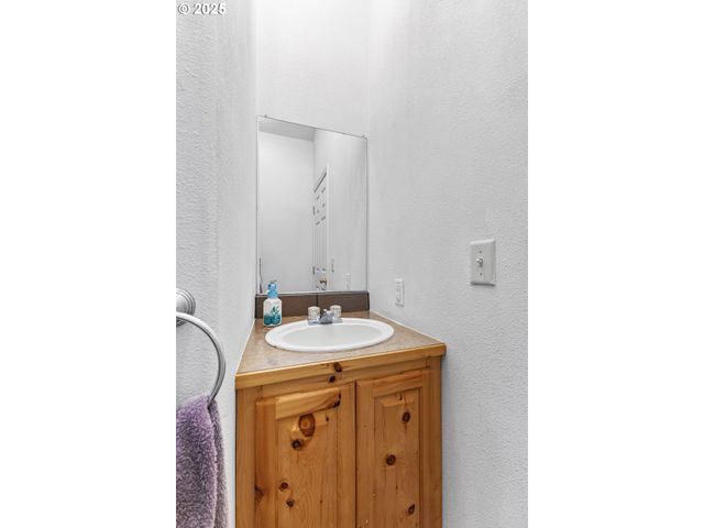 114 MARINO Dr, Coos Bay, OR 97420