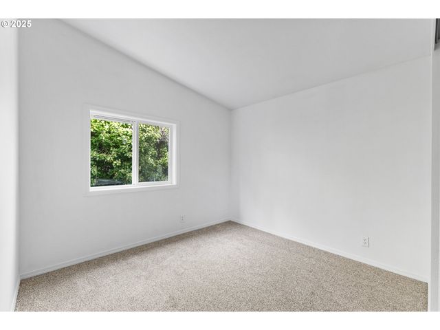 114 MARINO Dr, Coos Bay, OR 97420