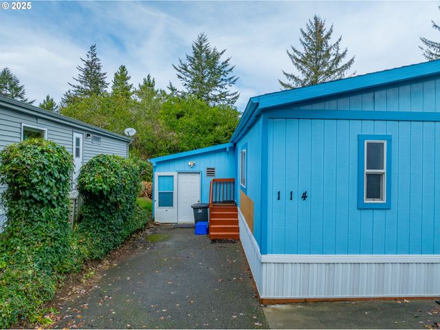 114 MARINO Dr, Coos Bay, OR 97420