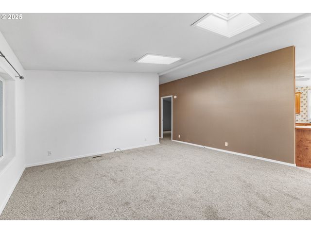 114 MARINO Dr, Coos Bay, OR 97420