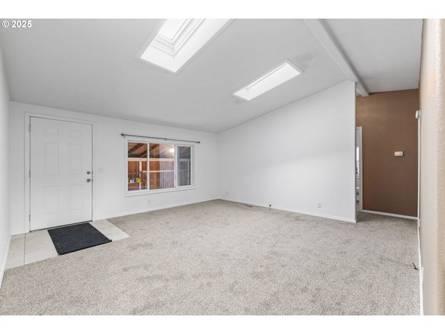 114 MARINO Dr, Coos Bay, OR 97420