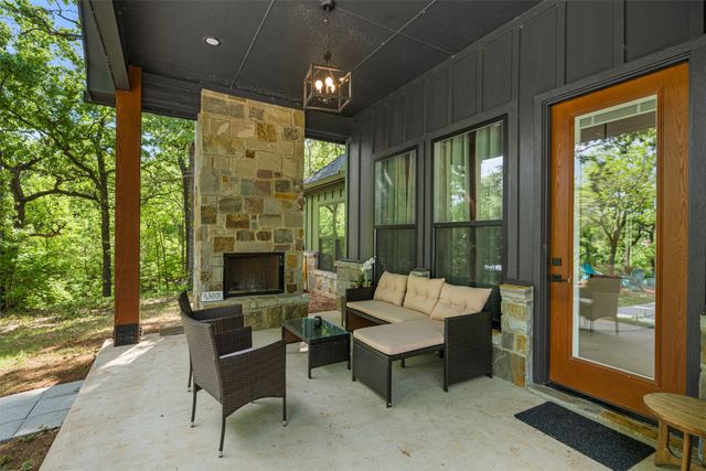 265 Shadow Oaks, Streetman, TX 75859