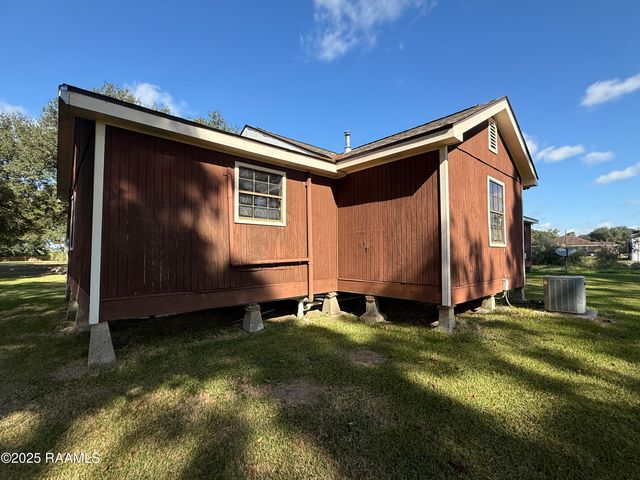 1813 N Neco Town Road, New Iberia, LA 70560
