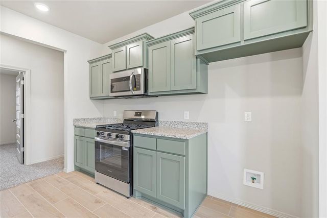 10652 SW 18th Street, Yukon, OK 73099