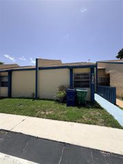 7420 NW 34th Street, Lauderhill, FL 33319