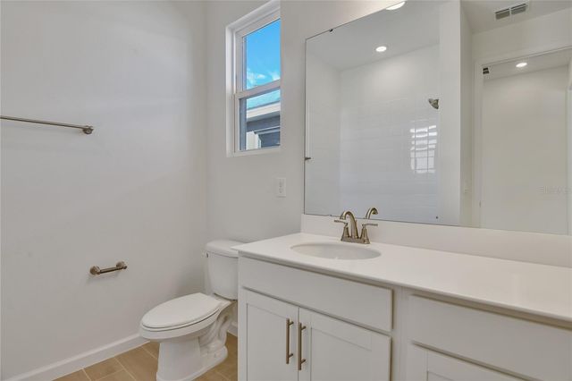 207 BULL FROG LANE, Umatilla, FL 32784