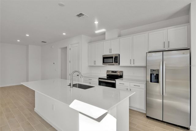 207 BULL FROG LANE, Umatilla, FL 32784