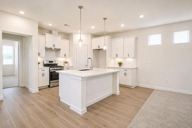 6639 Escondido Drive, Rosharon, TX 77583