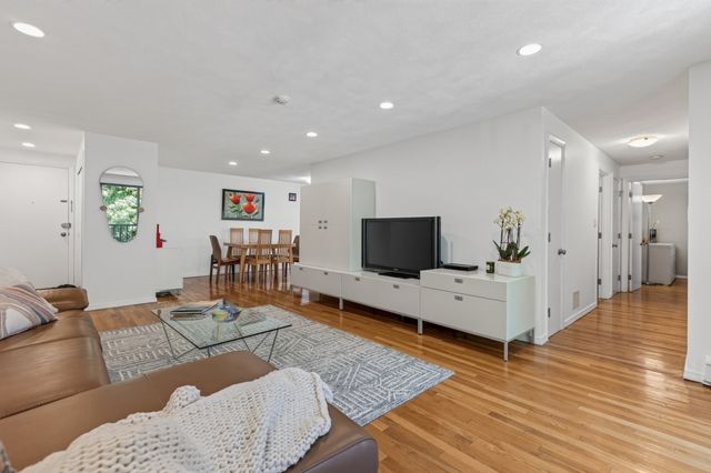 131 Pierce St 304, Malden, MA 02148