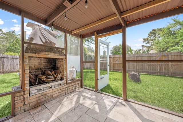 4806 Quailgate Drive, Spring, TX 77373