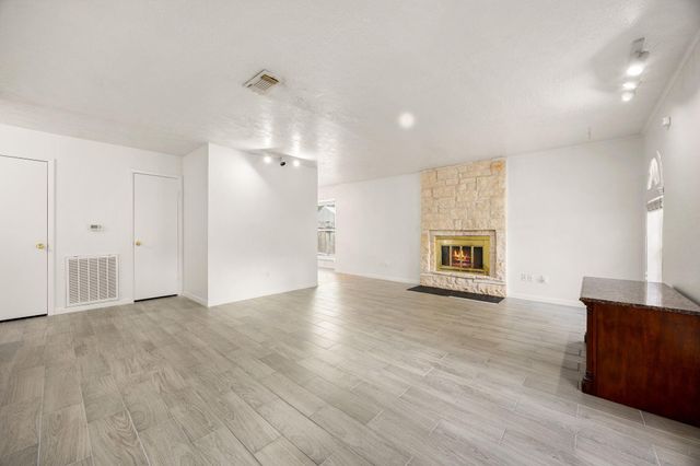4806 Quailgate Drive, Spring, TX 77373
