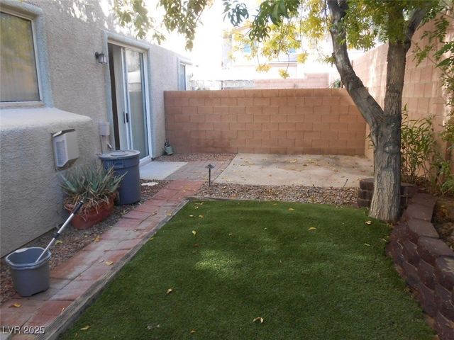 703 Respectful Ridge Court, Henderson, NV 89012