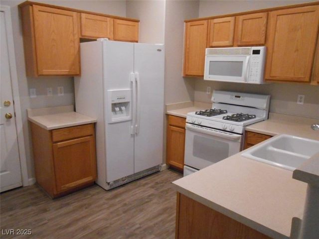 703 Respectful Ridge Court, Henderson, NV 89012