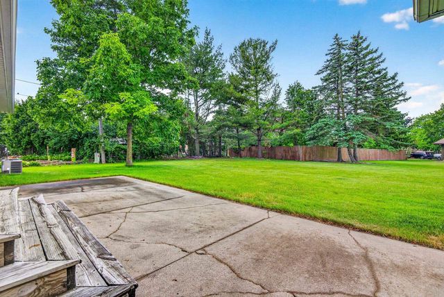 1280 FRANCES WAY, Menasha, WI 54952