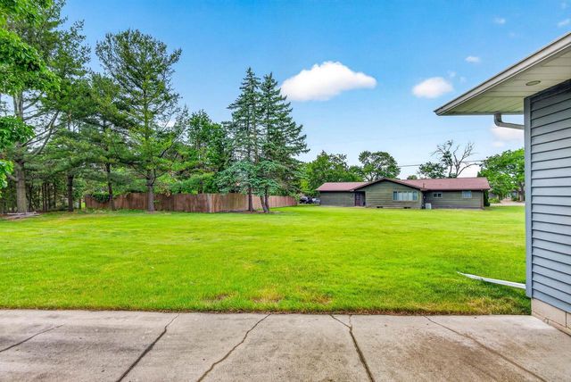 1280 FRANCES WAY, Menasha, WI 54952