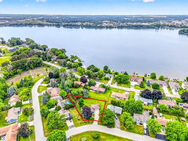 1280 FRANCES WAY, Menasha, WI 54952