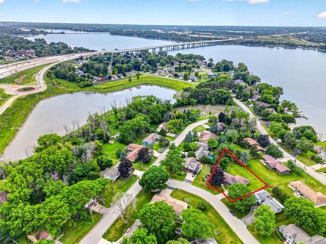 1280 FRANCES WAY, Menasha, WI 54952