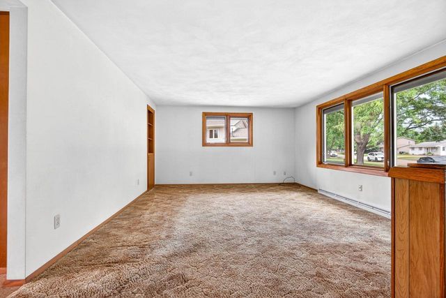 1280 FRANCES WAY, Menasha, WI 54952
